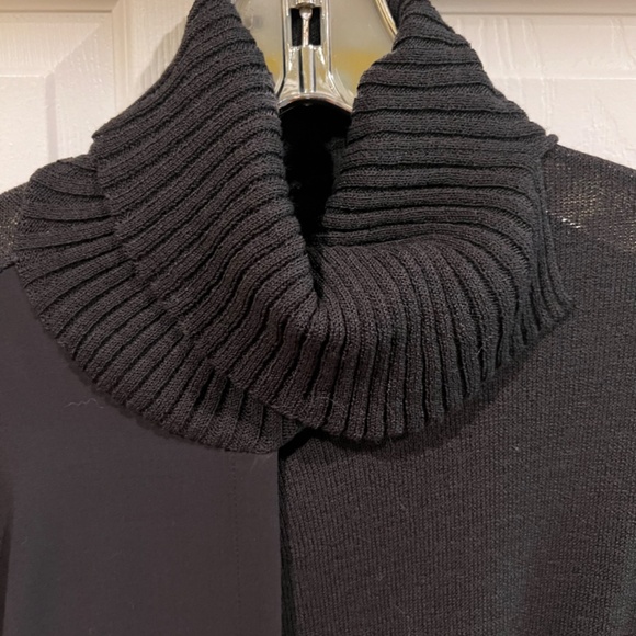 Italian Styled Contemporary Sweater Dress - NEW - Picture 3 of 7